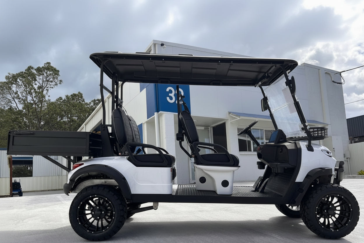 JSH0709 four-seat utility buggy in full side view
